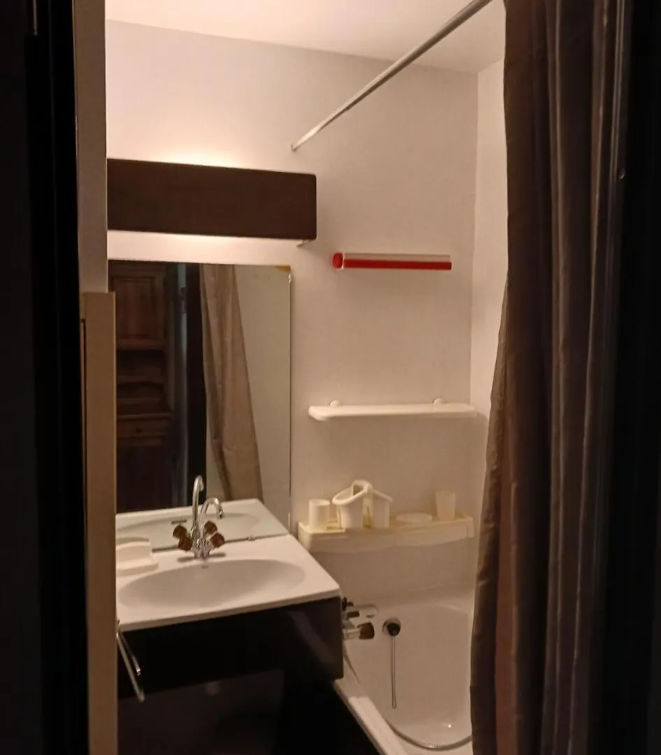 Residence Glieres - Appartement 2 Pieces 5 Personnes A Bourg Saint Maurice Dans Une Residence Avec Piscine Et Proche Du Funiculaire Mae-1760 Apartment