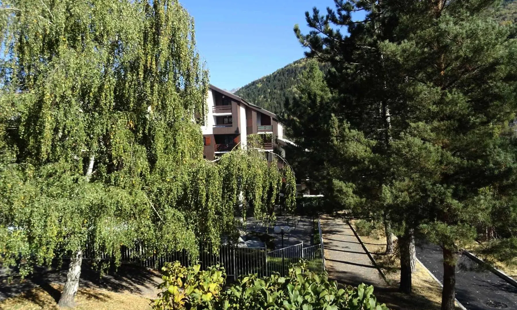 Residence Glieres - Appartement 2 Pieces 5 Personnes A Bourg Saint Maurice Dans Une Residence Avec Piscine Et Proche Du Funiculaire Mae-1760 0*, Bourg-Saint-Maurice France